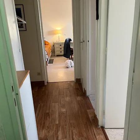 A Pied Apartament *